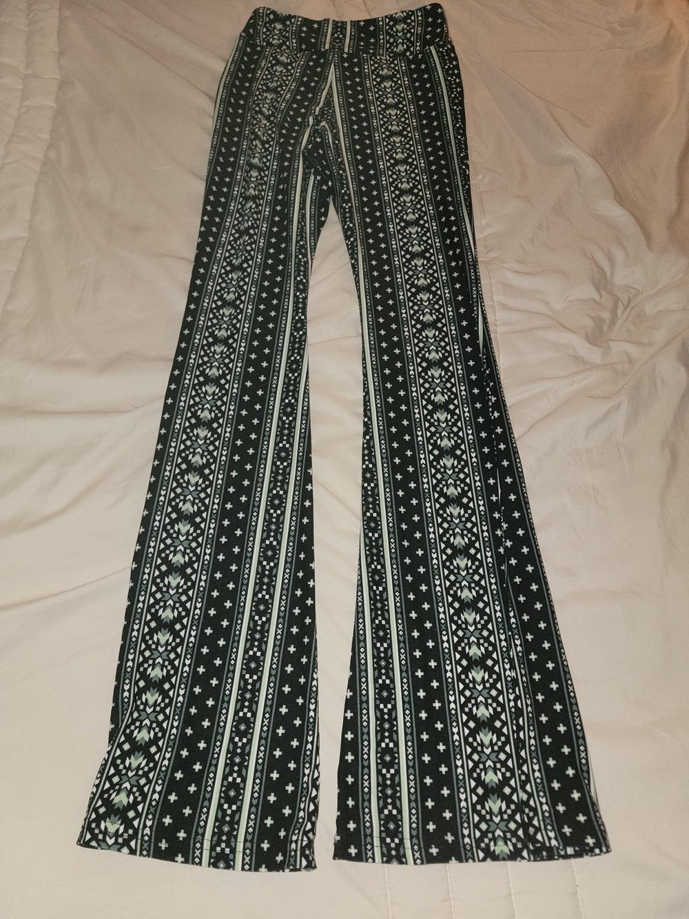 No Boundaries Black & White Printed Flare Pants - Picture 2 of 5